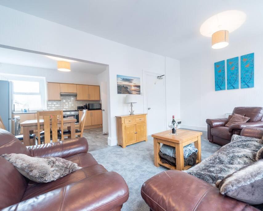 Mumbles View - Free Parking Apartment Oystermouth Exterior photo