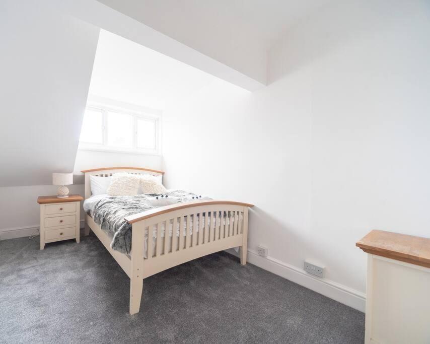 Mumbles View - Free Parking Apartment Oystermouth Exterior photo